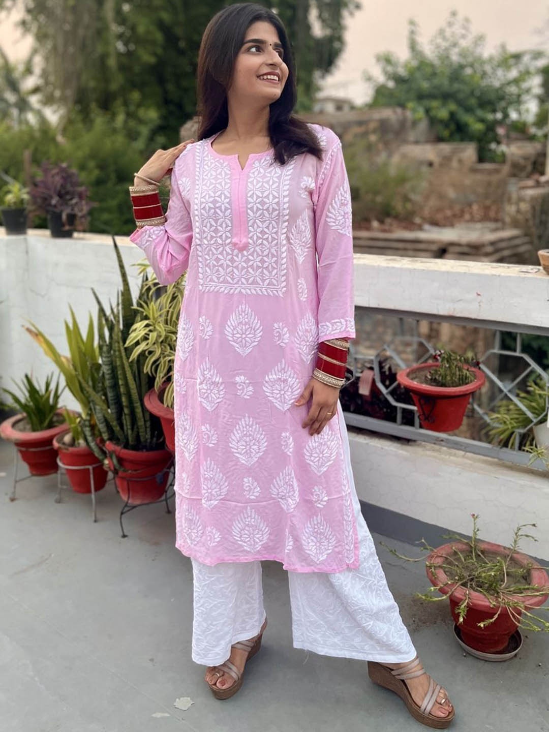 Everything In Chikankari Floral Embroidered Notch Neck Chikankari Modal Straight Kurta, Pink
Everything In Chikankari Floral Embroidered Notch Neck Chikankari Modal Straight Kurta, Pink