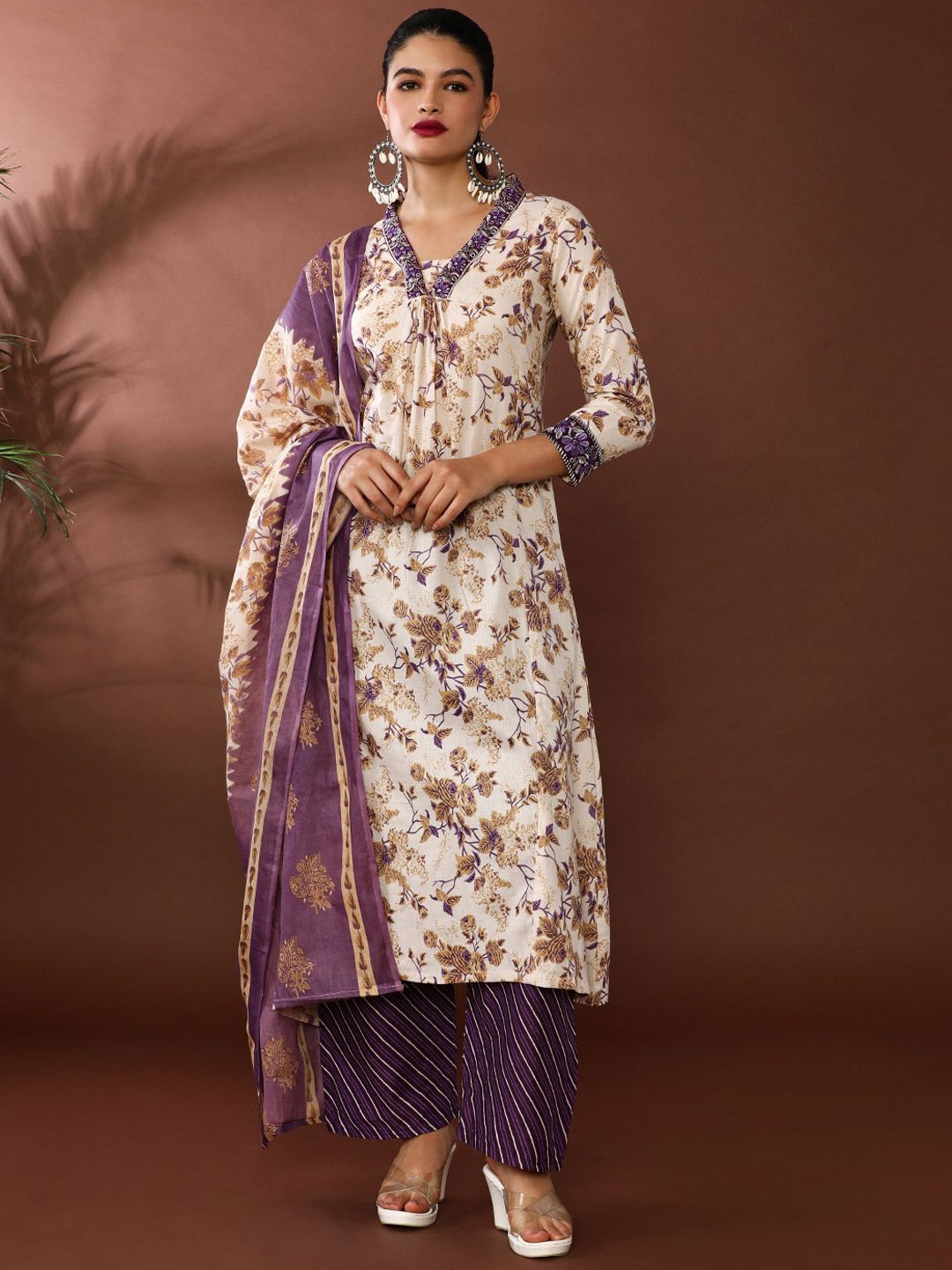 Jaipur Kurti Women Floral Printed Regular Thread Work Pure Cotton Kurta with Palazzos & With Dupatta, Cream
Jaipur Kurti Women Floral Printed Regular Thread Work Pure Cotton Kurta with Palazzos & With Dupatta, Cream