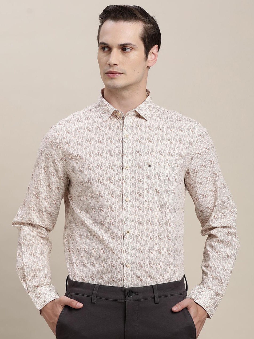 Turtle Men Relaxed Slim Fit Spread Collar Geometric Printed Cotton Formal Shirt, Beige
Turtle Men Relaxed Slim Fit Spread Collar Geometric Printed Cotton Formal Shirt, Beige
