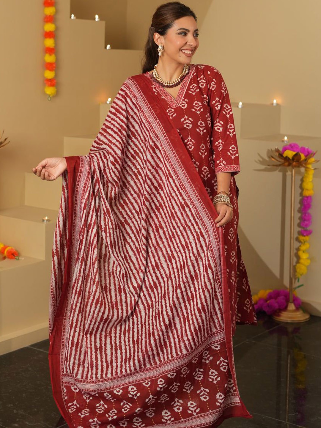 Shatanuvart Export Floral Printed V-Neck Straight Kurta With Trousers And Dupatta, Red
Shatanuvart Export Floral Printed V-Neck Straight Kurta With Trousers And Dupatta, Red