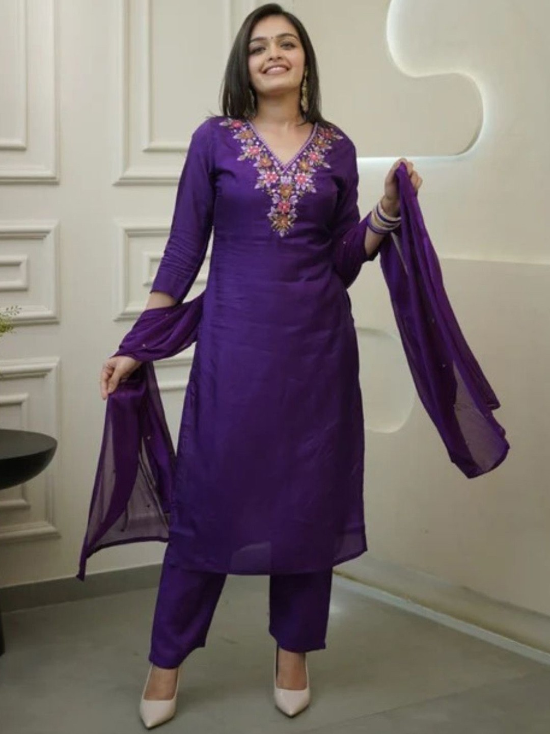 KALINI Floral Yoke Design V-Neck Chanderi Silk Straight Kurta With Trousers & Dupatta, Purple
KALINI Floral Yoke Design V-Neck Chanderi Silk Straight Kurta With Trousers & Dupatta, Purple