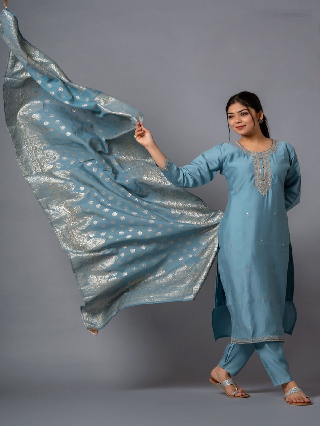 SHIJILA Floral Embroidered Round Neck Sequinned Straight Kurta With Trousers & Dupatta, Turquoise blue
SHIJILA Floral Embroidered Round Neck Sequinned Straight Kurta With Trousers & Dupatta, Turquoise blue