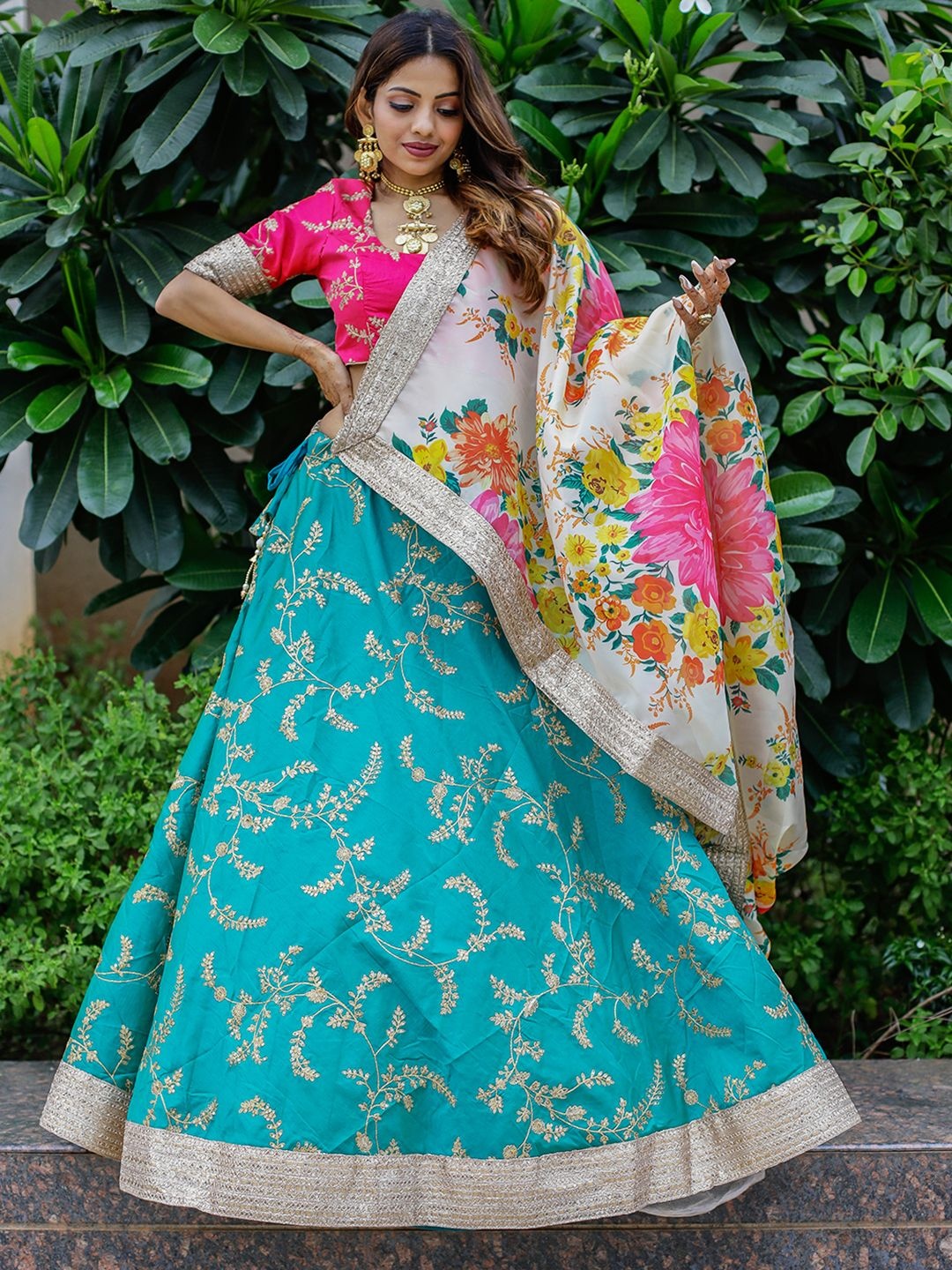 FABPIXEL Embroidered Sequinned Semi-Stitched Lehenga & Unstitched Blouse With Dupatta, Green
FABPIXEL Embroidered Sequinned Semi-Stitched Lehenga & Unstitched Blouse With Dupatta, Green