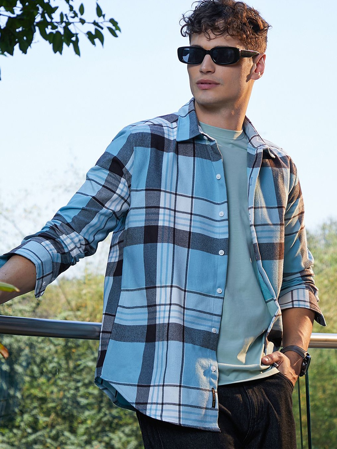 Campus Sutra Men Classic Fit Spread Collar Tartan Checked Cotton Casual Shirt, Blue
Campus Sutra Men Classic Fit Spread Collar Tartan Checked Cotton Casual Shirt, Blue