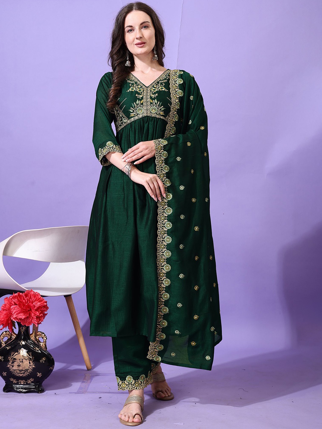 Hirvanti Fashion Floral Embroidered Anarkali Thread Work Kurta With Palazzos And Dupatta, Green
Hirvanti Fashion Floral Embroidered Anarkali Thread Work Kurta With Palazzos And Dupatta, Green