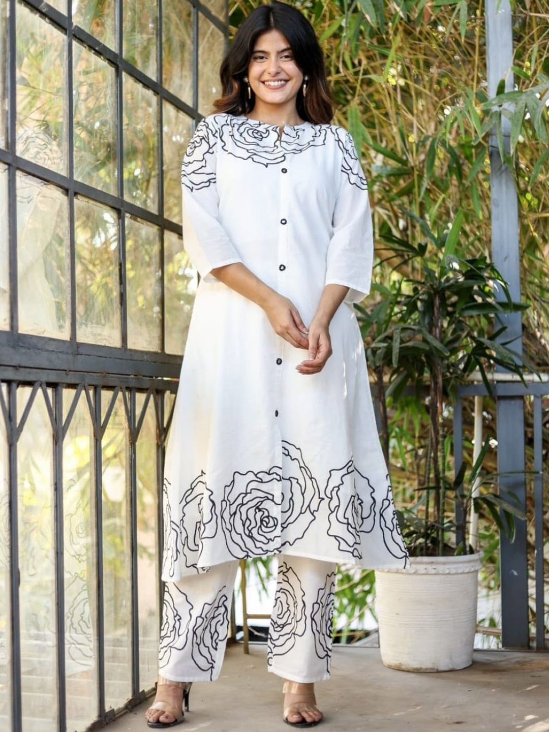 Atha Fashion Rosette Charm Floral Printed Mandarin Collar Pure Cotton Kurta With Palazzos, Off white
Atha Fashion Rosette Charm Floral Printed Mandarin Collar Pure Cotton Kurta With Palazzos, Off white