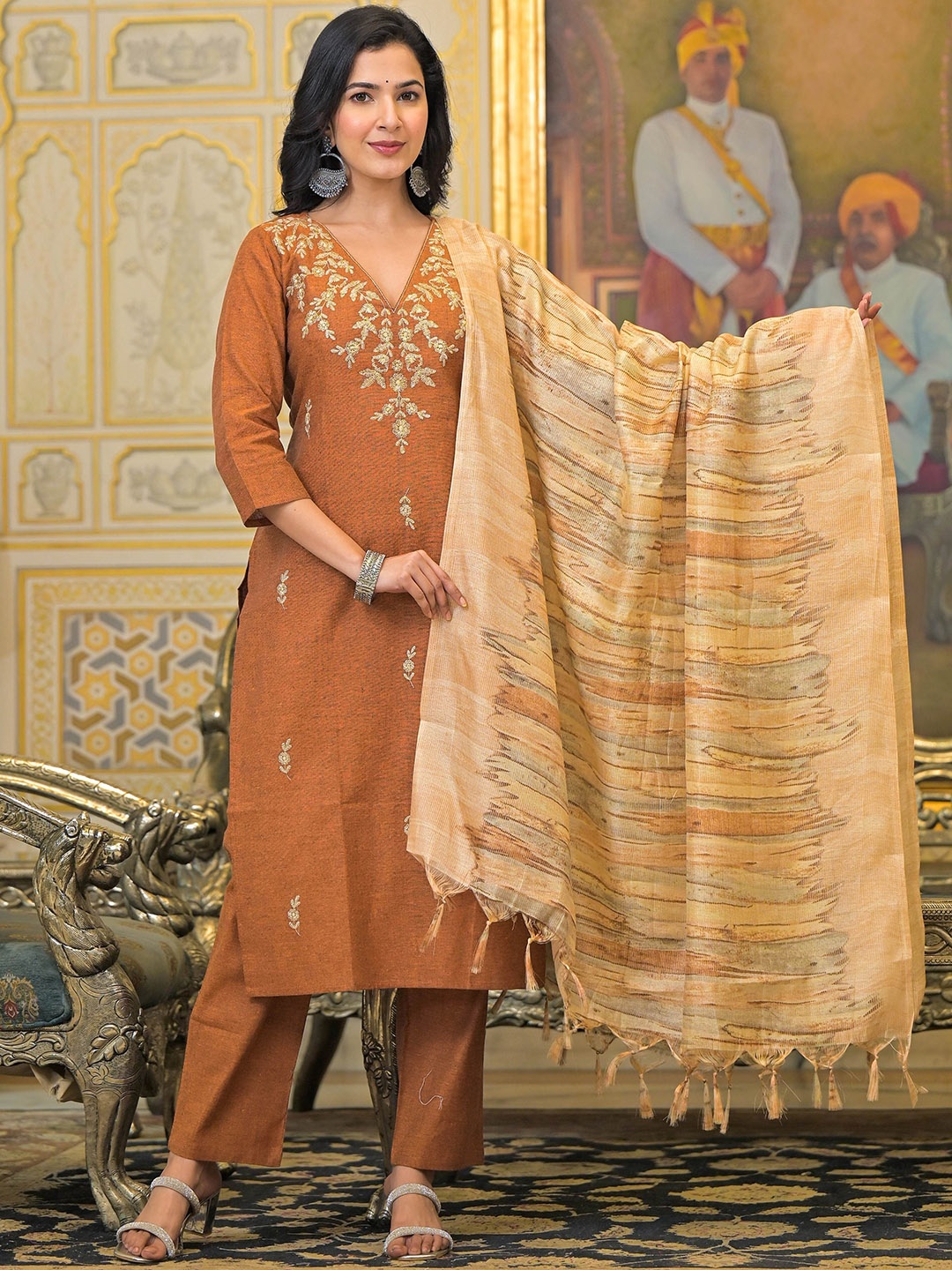 The Hope Floral Embroidered V-Neck Pure Cotton Straight Kurta With Trousers & Dupatta, Brown
The Hope Floral Embroidered V-Neck Pure Cotton Straight Kurta With Trousers & Dupatta, Brown