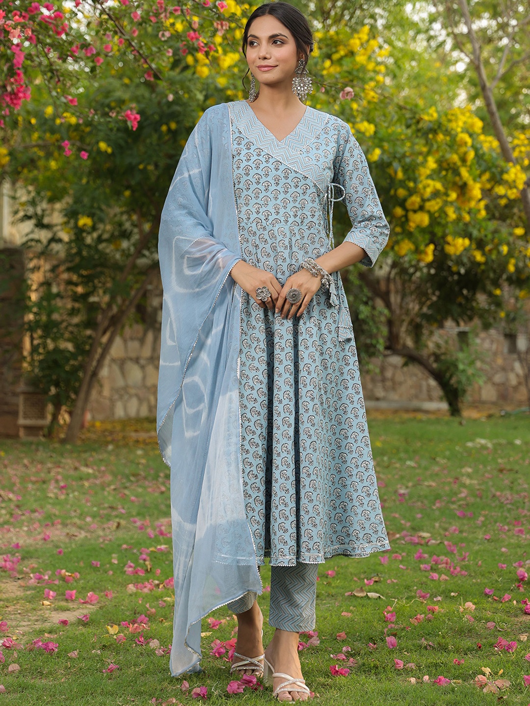 AURIELLA Floral Printed Angrakha Pure Cotton Anarkali Kurta with Trousers & Dupatta, Grey
AURIELLA Floral Printed Angrakha Pure Cotton Anarkali Kurta with Trousers & Dupatta, Grey