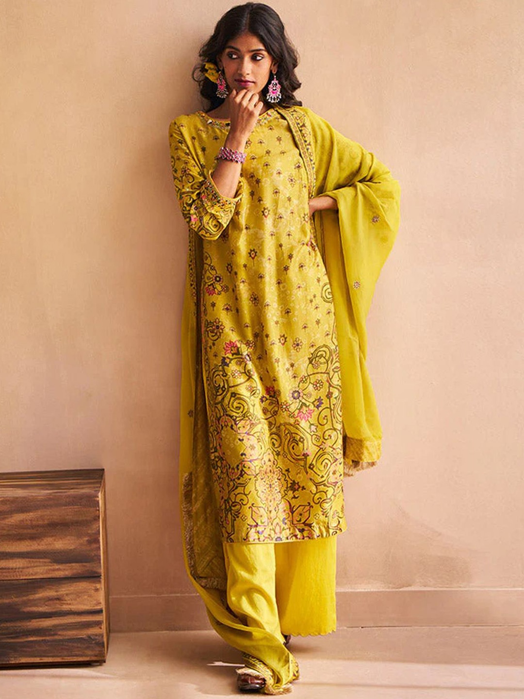 SAUNDH Ethnic Motifs Printed Beads and Stones Straight Kurta with Palazzos & Dupatta, Yellow
SAUNDH Ethnic Motifs Printed Beads and Stones Straight Kurta with Palazzos & Dupatta, Yellow