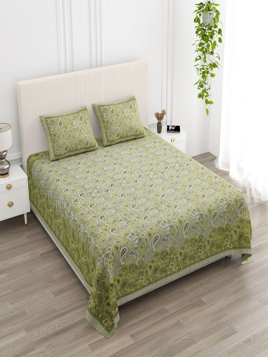 tundwal's Green & White Floral Printed Cotton 210 TC King Bedsheet Set 2.74 m x 2.28 m
tundwal's Green & White Floral Printed Cotton 210 TC King Bedsheet Set 2.74 m x 2.28 m