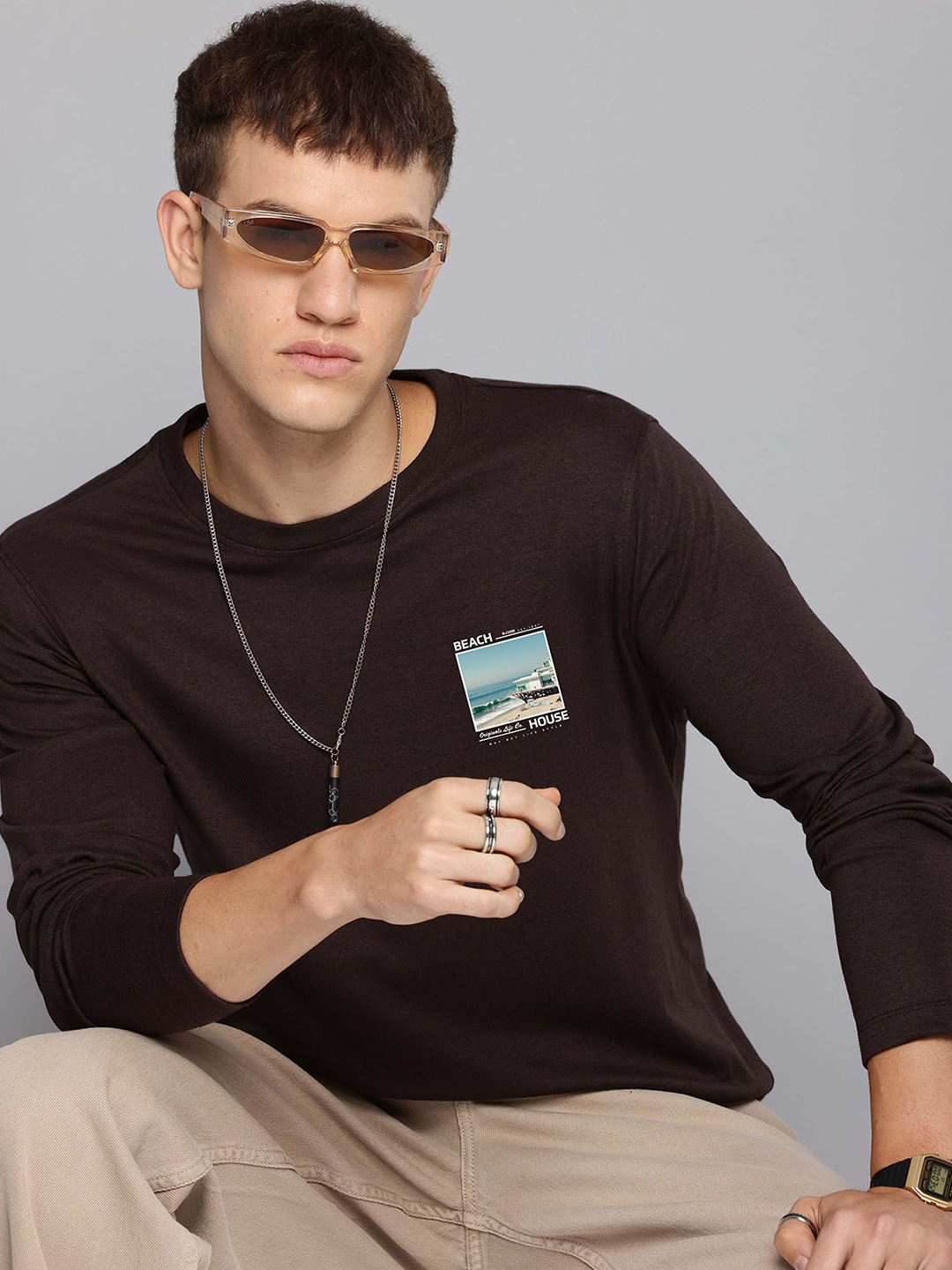 R.Code by The Roadster Lifestyle Co. Men Graphic Printed Round Neck Cotton T-shirt, Coffee brown
R.Code by The Roadster Lifestyle Co. Men Graphic Printed Round Neck Cotton T-shirt, Coffee brown