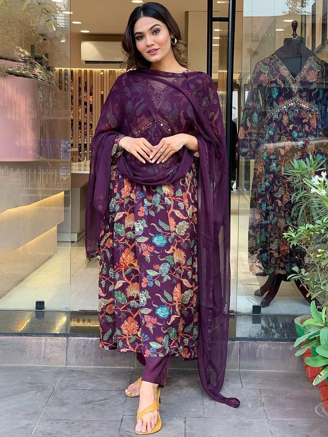 Divyadham Textiles Women Ethnic Motifs Embroidered Regular Thread Work Kurta with Pyjamas & With Dupatta, Purple
Divyadham Textiles Women Ethnic Motifs Embroidered Regular Thread Work Kurta with Pyjamas & With Dupatta, Purple