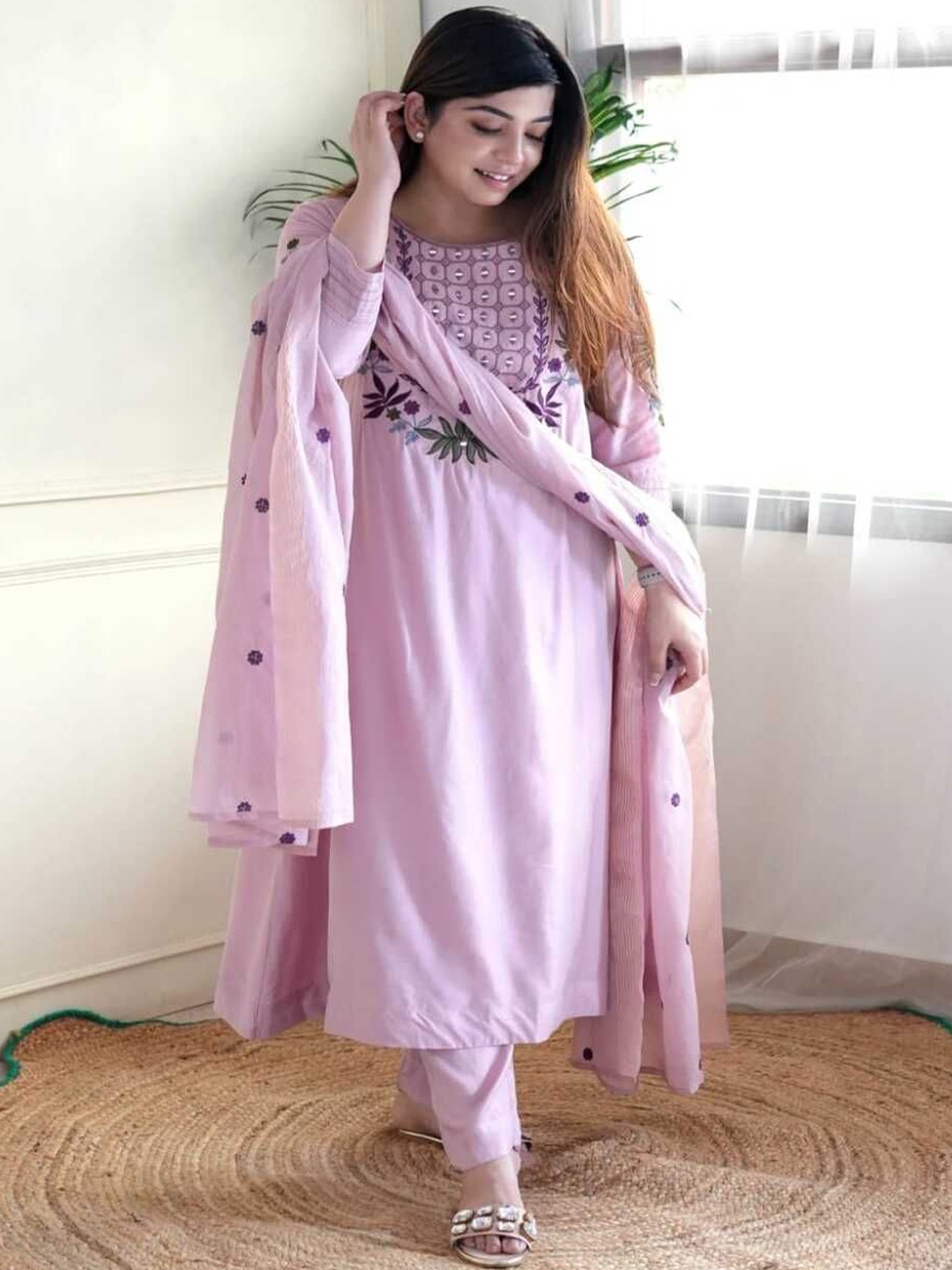 DIVASTRI Floral Yoke Design Round Neck Anarkali Kurta With Trousers & Dupatta, Lavender
DIVASTRI Floral Yoke Design Round Neck Anarkali Kurta With Trousers & Dupatta, Lavender