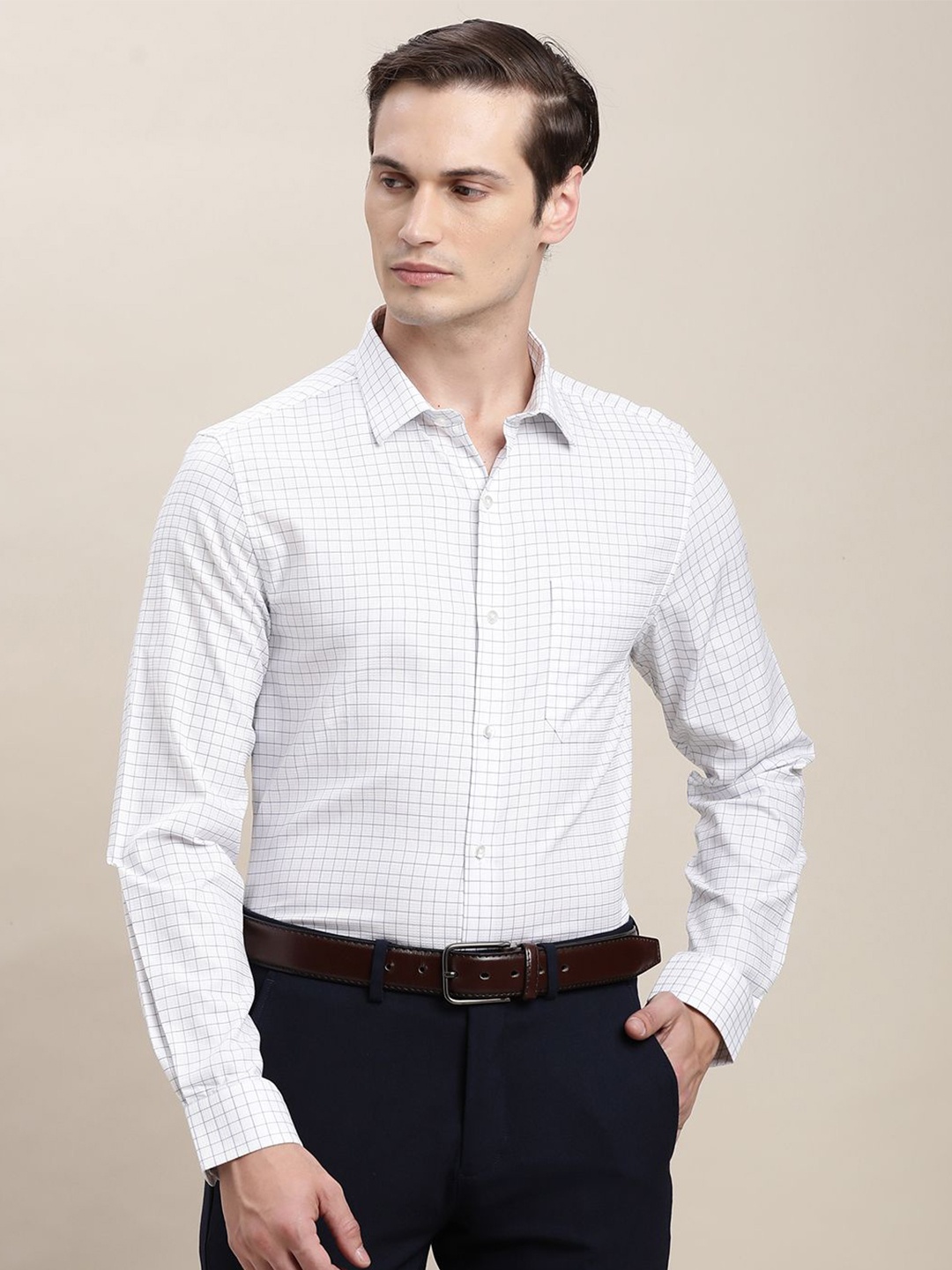 Turtle Men Standard Slim Fit Grid Tattersall Checks Opaque Checked Formal Shirt, White
Turtle Men Standard Slim Fit Grid Tattersall Checks Opaque Checked Formal Shirt, White