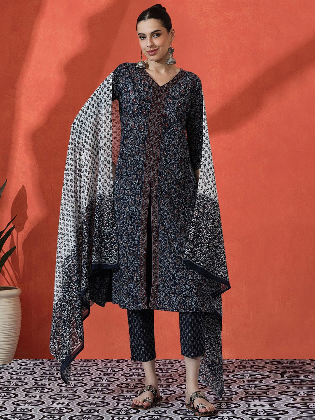 Sangria Floral Embroidered Straight Pure Cotton Kurta With Trousers & Dupatta, Navy blue
Sangria Floral Embroidered Straight Pure Cotton Kurta With Trousers & Dupatta, Navy blue