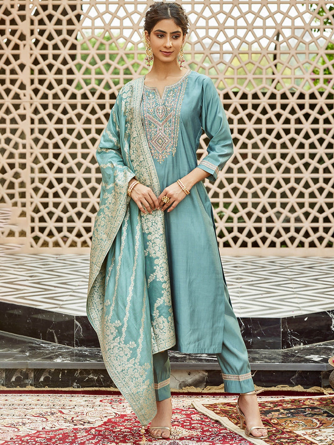 Ekta Textiles Women Paisley Embroidered Regular Thread Work Chanderi Silk Kurta with Pyjamas & With Dupatta, Turquoise blue
Ekta Textiles Women Paisley Embroidered Regular Thread Work Chanderi Silk Kurta with Pyjamas & With Dupatta, Turquoise blue