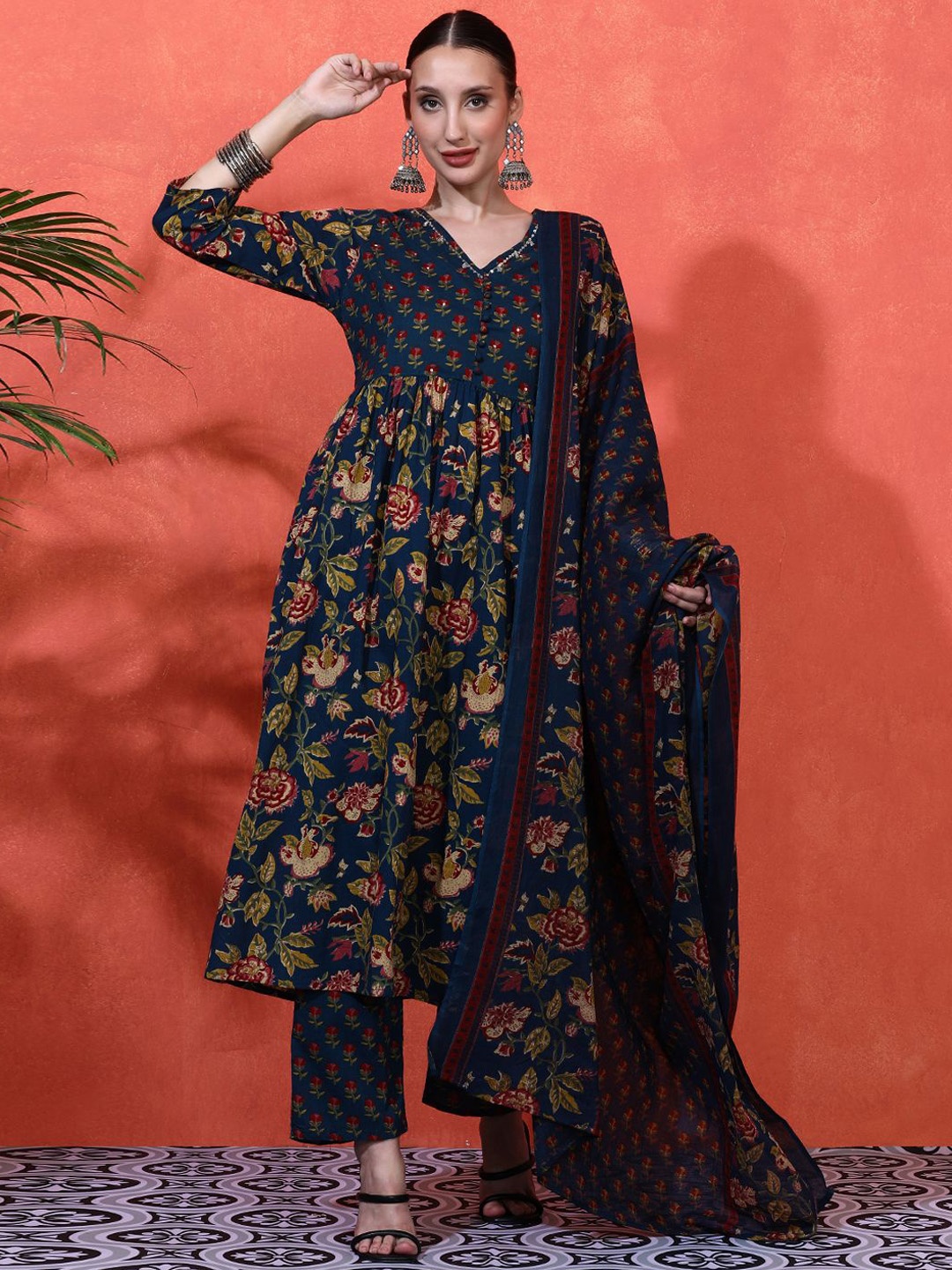 Sangria Floral Embroidered A-Line Pure Cotton Kurta With Trousers & Dupatta, Navy blue
Sangria Floral Embroidered A-Line Pure Cotton Kurta With Trousers & Dupatta, Navy blue