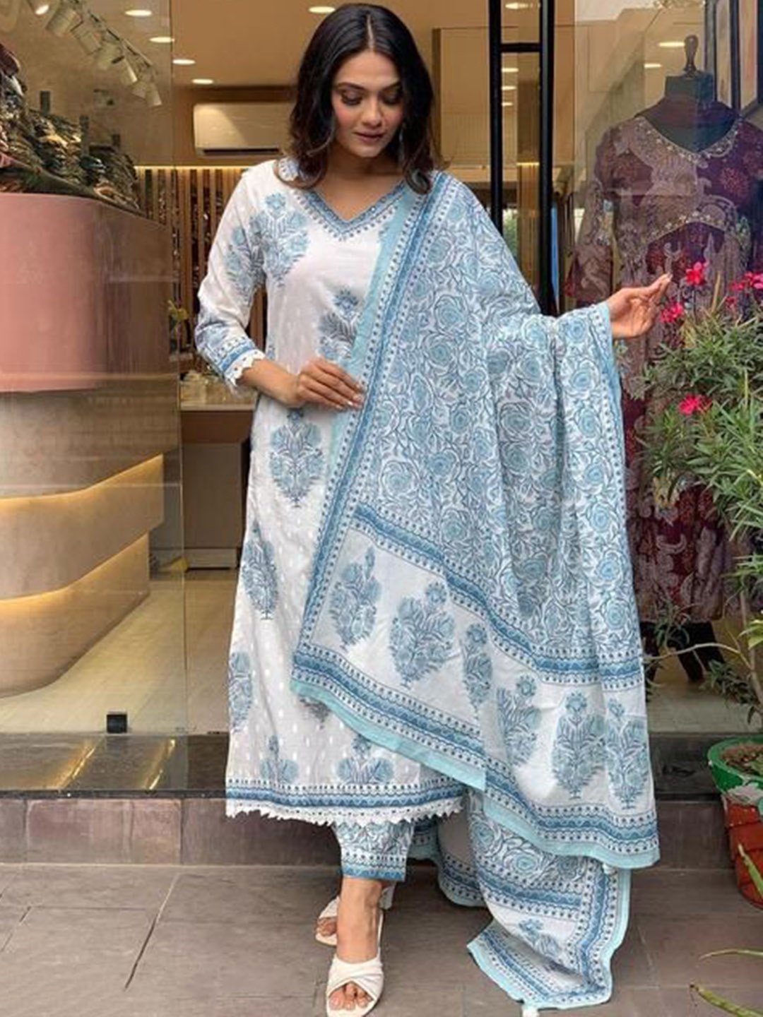 ClothAura Floral Printed V-Neck Thread Work Pure Cotton Kurta With Trousers & Dupatta, Blue
ClothAura Floral Printed V-Neck Thread Work Pure Cotton Kurta With Trousers & Dupatta, Blue