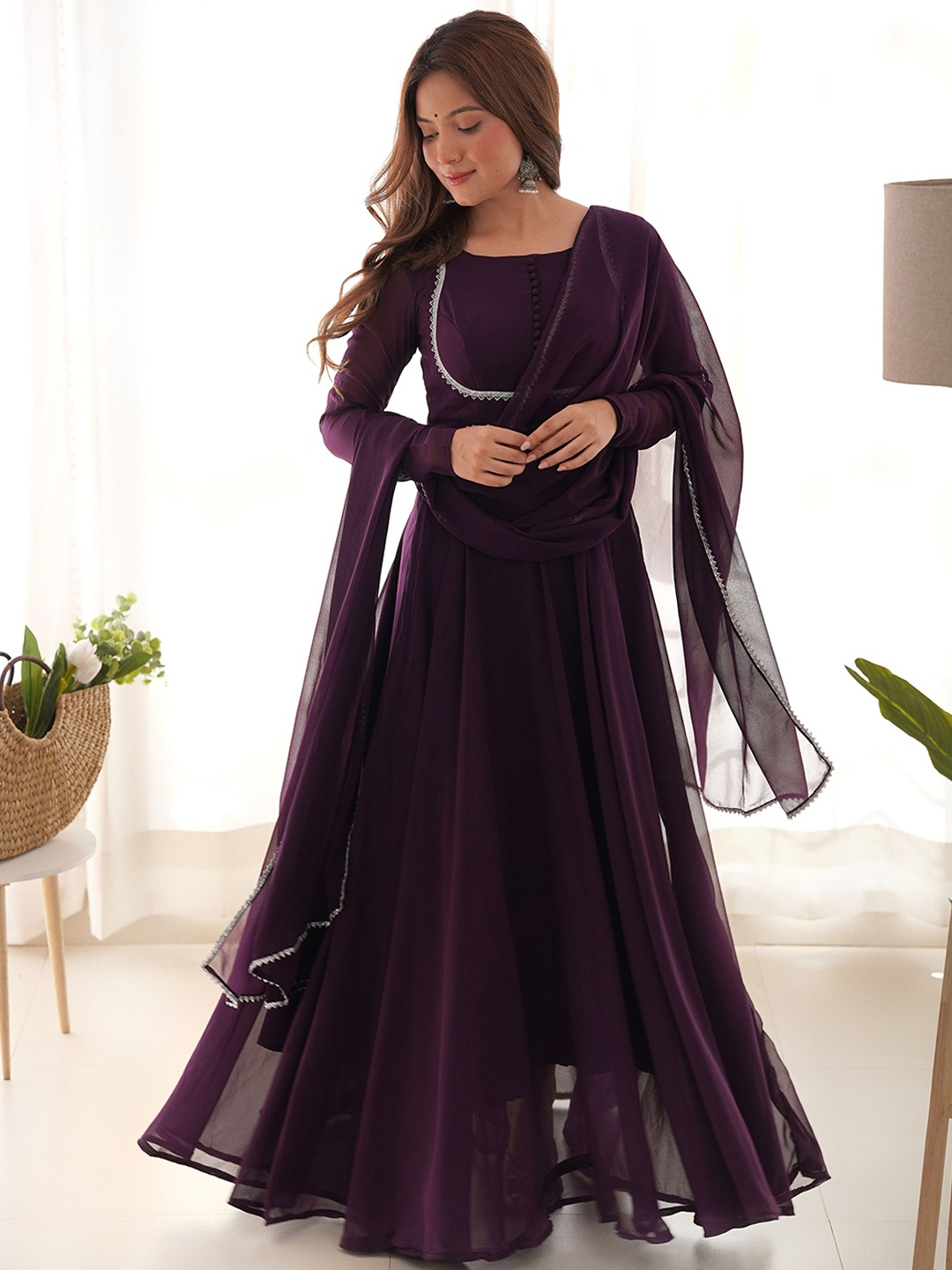 CULTISE QUEEN Women Embroidered Regular Sequinned Kurta with Pyjamas & With Dupatta, Purple
CULTISE QUEEN Women Embroidered Regular Sequinned Kurta with Pyjamas & With Dupatta, Purple