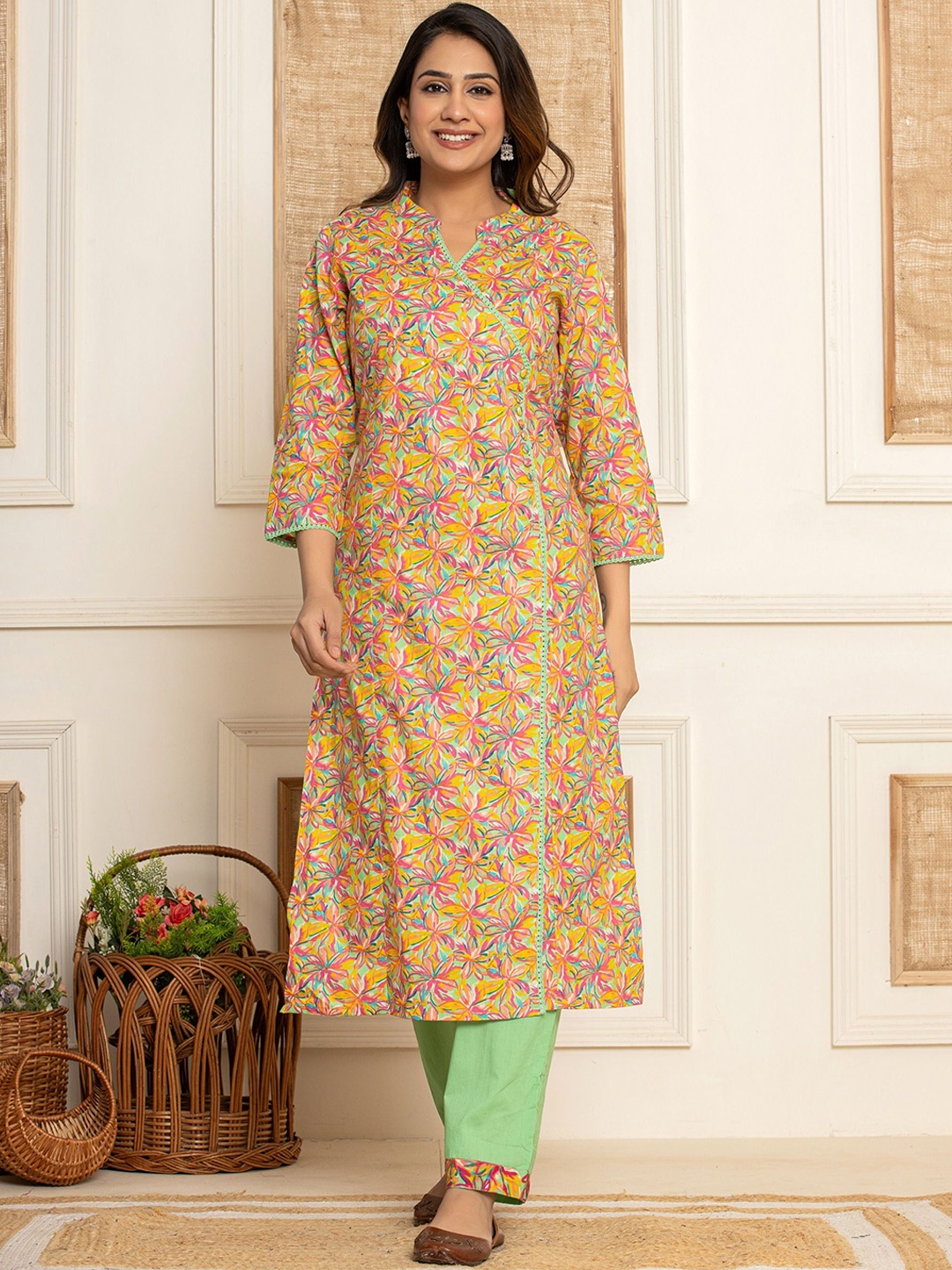 HOUSE OF MORA Women Floral Printed Angrakha Pure Cotton Kurta with Trousers, Yellow
HOUSE OF MORA Women Floral Printed Angrakha Pure Cotton Kurta with Trousers, Yellow