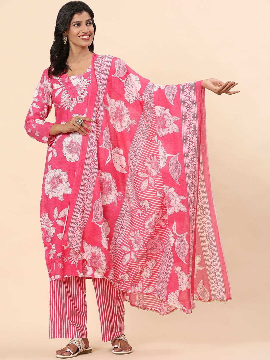 Mamicha Women Floral Printed Regular Sequinned Pure Cotton Kurti with Palazzos & With Dupatta, Pink
Mamicha Women Floral Printed Regular Sequinned Pure Cotton Kurti with Palazzos & With Dupatta, Pink