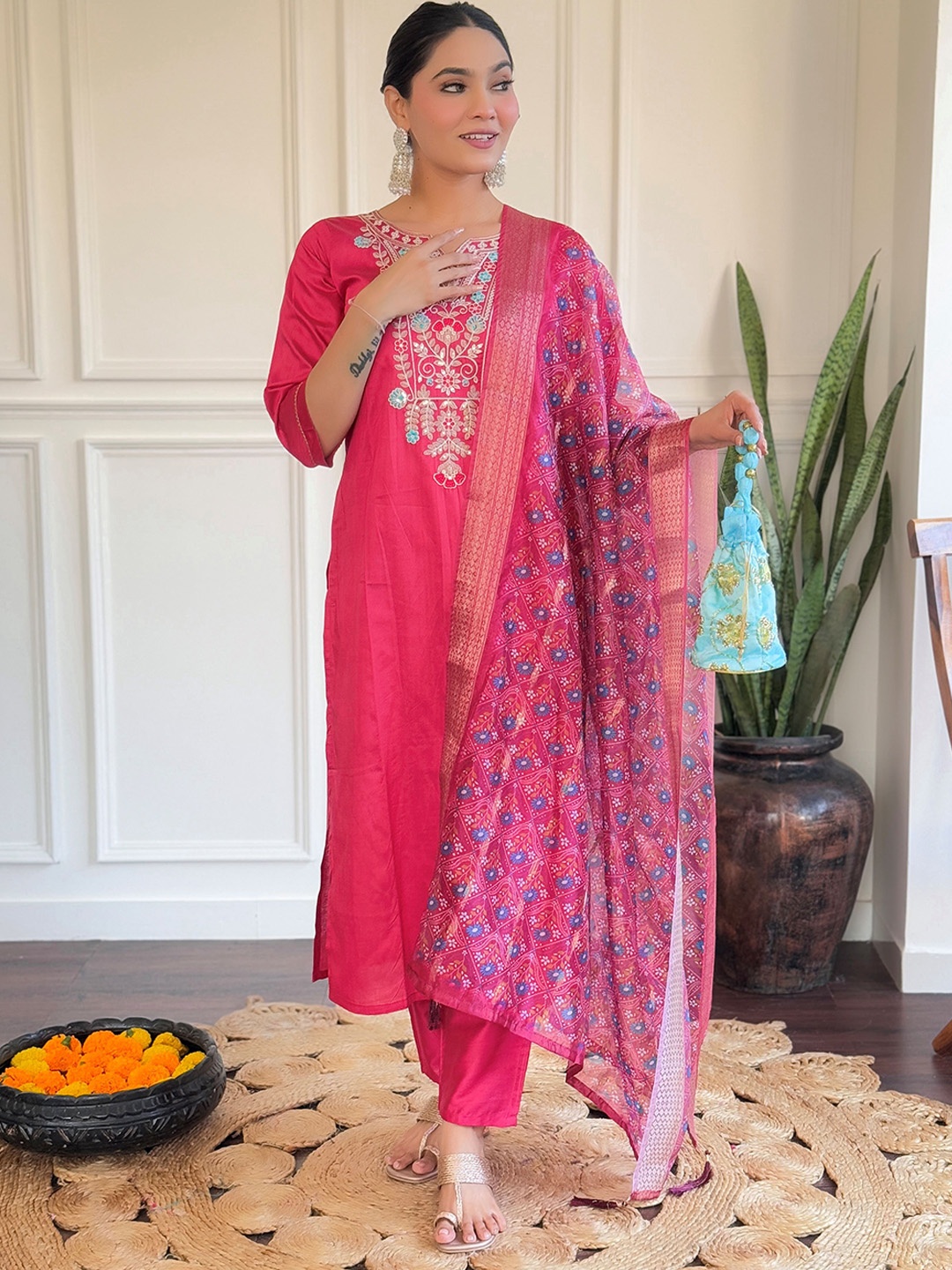 KALINI Women Floral Embroidered Regular Thread Work Kurta with Trousers & With Dupatta, Pink
KALINI Women Floral Embroidered Regular Thread Work Kurta with Trousers & With Dupatta, Pink