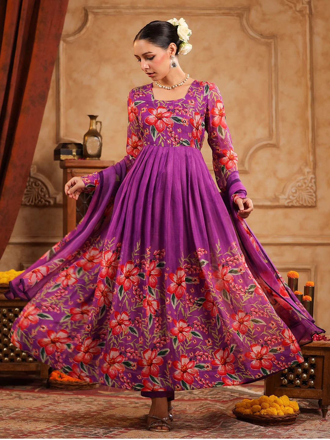 HOUSE OF MORA Women Floral Printed Regular Sequinned Kurta with Trousers & With Dupatta, Purple
HOUSE OF MORA Women Floral Printed Regular Sequinned Kurta with Trousers & With Dupatta, Purple