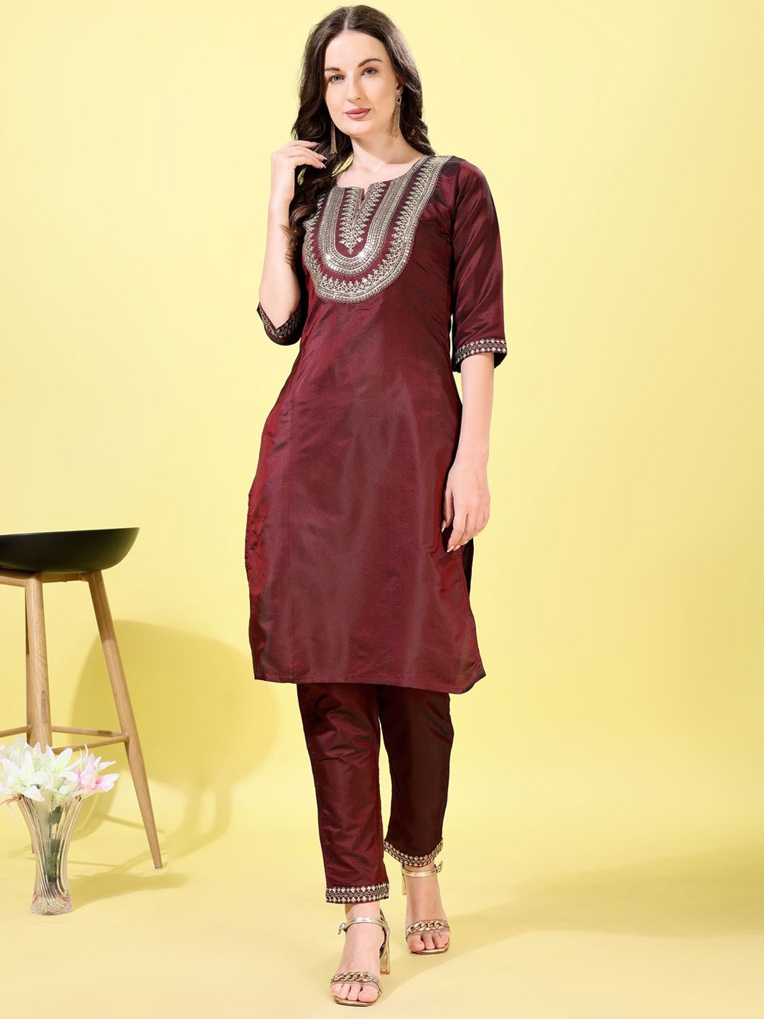 AYUKTA INTERNATIONAL Women Ethnic Motifs Embroidered Regular Sequinned Kurta with Trousers, Maroon
AYUKTA INTERNATIONAL Women Ethnic Motifs Embroidered Regular Sequinned Kurta with Trousers, Maroon