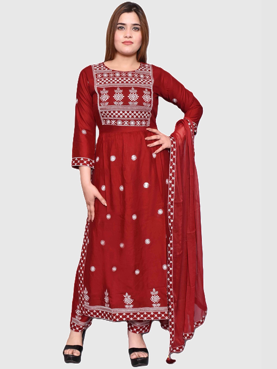 Moda Rapido Women Floral Embroidered Regular Thread Work Kurta with Trousers & With Dupatta, Red
Moda Rapido Women Floral Embroidered Regular Thread Work Kurta with Trousers & With Dupatta, Red