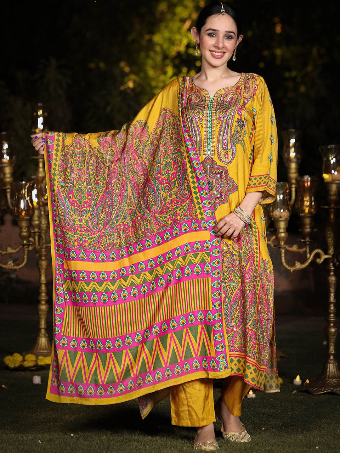 HOUSE OF MORA Women Ethnic Motifs Printed Regular Mirror Work Kurta with Trousers & With Dupatta, Yellow
HOUSE OF MORA Women Ethnic Motifs Printed Regular Mirror Work Kurta with Trousers & With Dupatta, Yellow