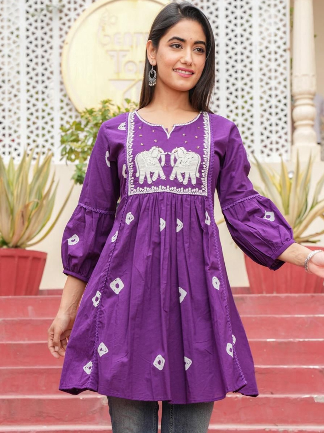 DARVIKAA COLLECTION Women Geometric Embroidered Thread Work Anarkali Kurta, Purple
DARVIKAA COLLECTION Women Geometric Embroidered Thread Work Anarkali Kurta, Purple