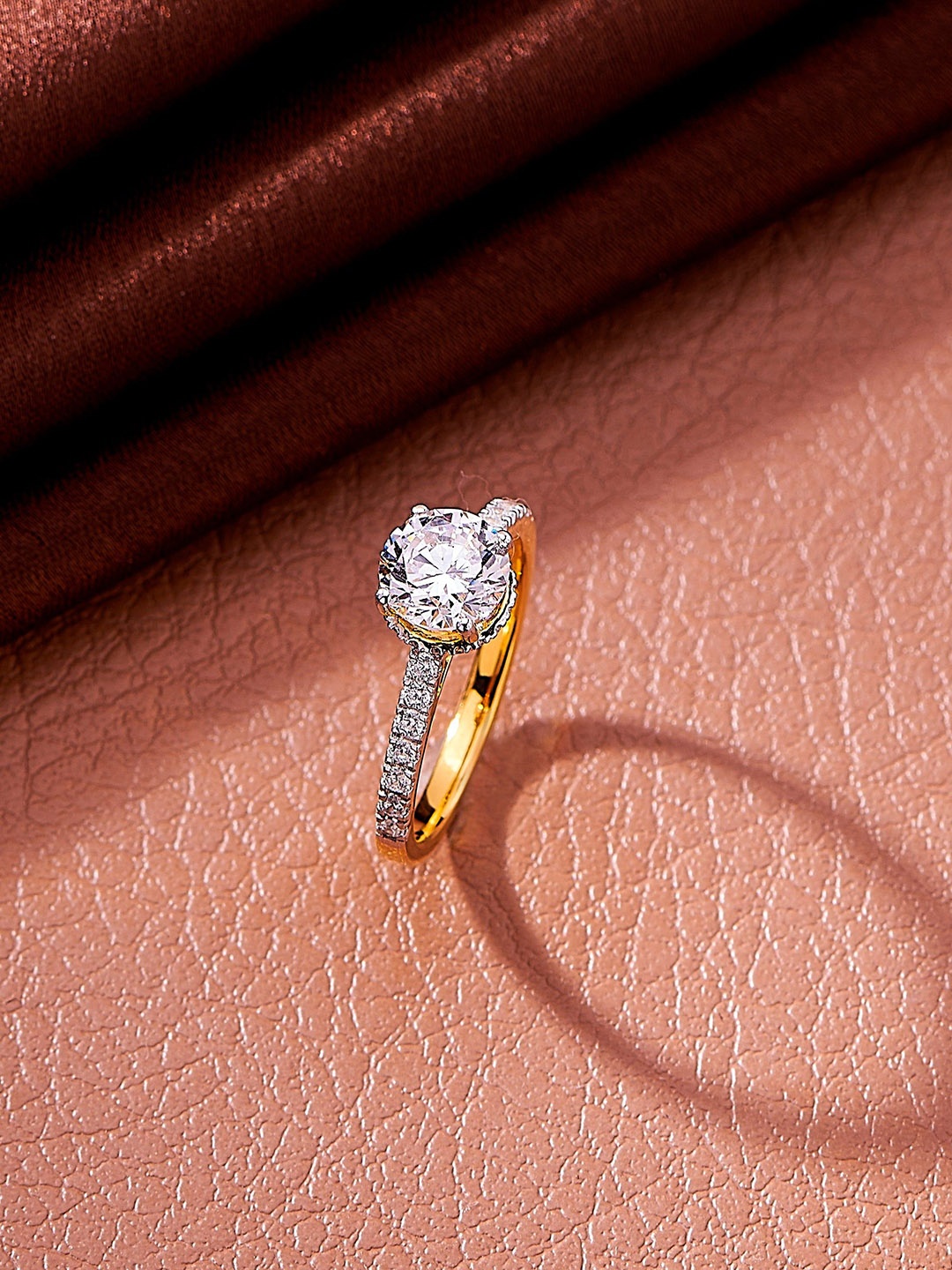 Nipura 925 Sterling Silver Gold-Plated CZ Studded Classic Vintage Solitaire Finger Ring
Nipura 925 Sterling Silver Gold-Plated CZ Studded Classic Vintage Solitaire Finger Ring
