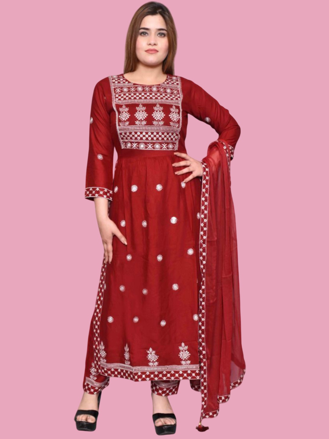 Moda Rapido Women Ethnic Motifs Embroidered Regular Thread Work Kurta with Trousers & With Dupatta, Red
Moda Rapido Women Ethnic Motifs Embroidered Regular Thread Work Kurta with Trousers & With Dupatta, Red
