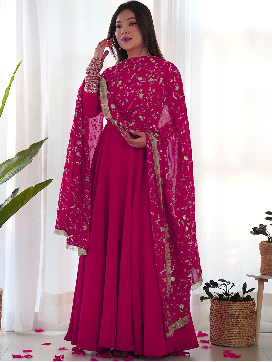 CULTISE QUEEN Women Embroidered Regular Pure Silk Kurta with Pyjamas & With Dupatta, Pink
CULTISE QUEEN Women Embroidered Regular Pure Silk Kurta with Pyjamas & With Dupatta, Pink