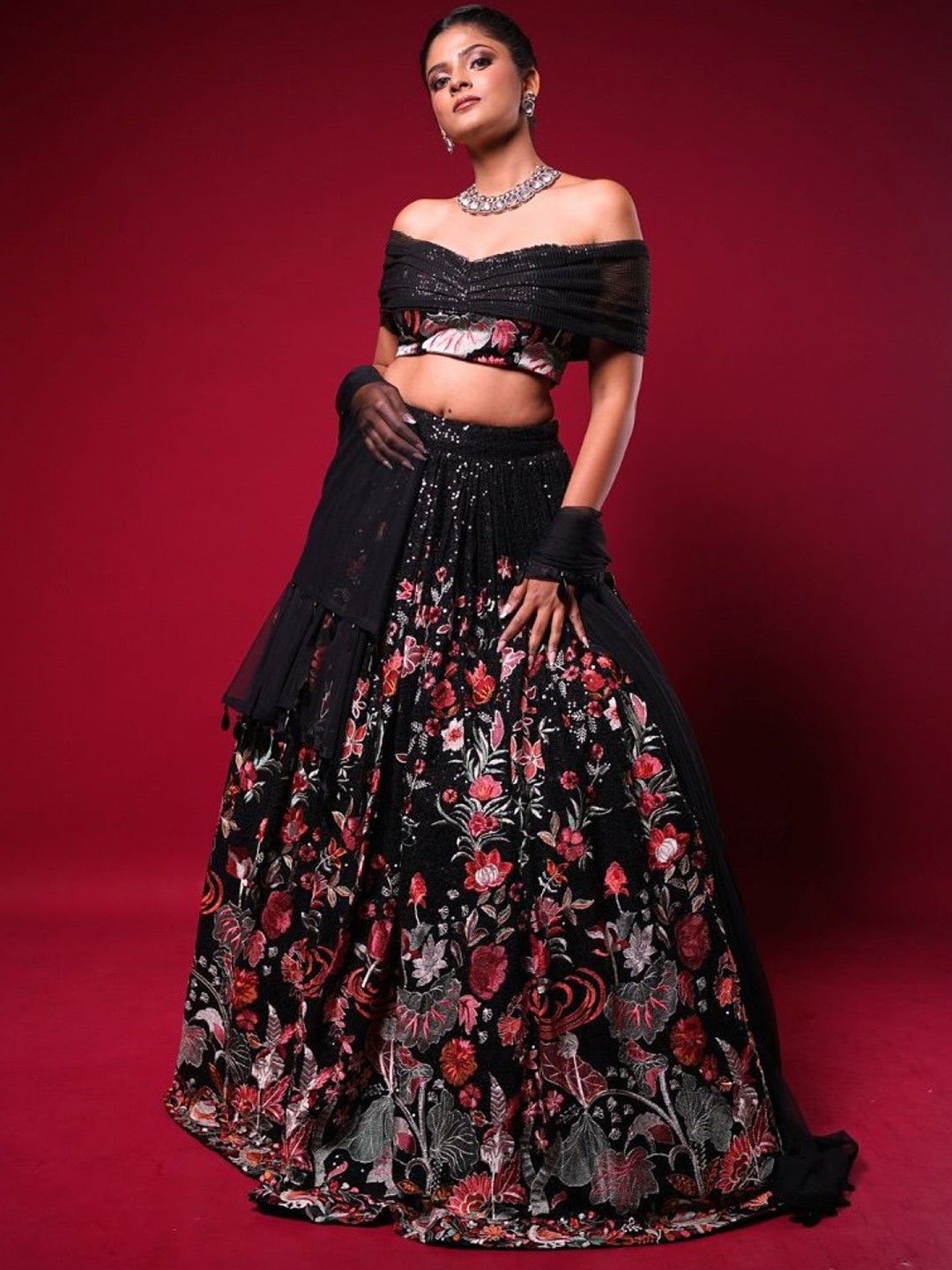 Pandadi Saree Embroidered Sequinned Semi-Stitched Lehenga & Unstitched Blouse With Dupatta, Black
Pandadi Saree Embroidered Sequinned Semi-Stitched Lehenga & Unstitched Blouse With Dupatta, Black