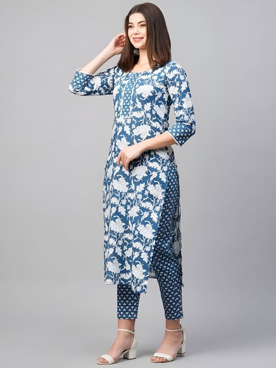 Shree Infinity Export Women Floral Printed Regular Pure Cotton Kurta with Trousers, Blue
Shree Infinity Export Women Floral Printed Regular Pure Cotton Kurta with Trousers, Blue