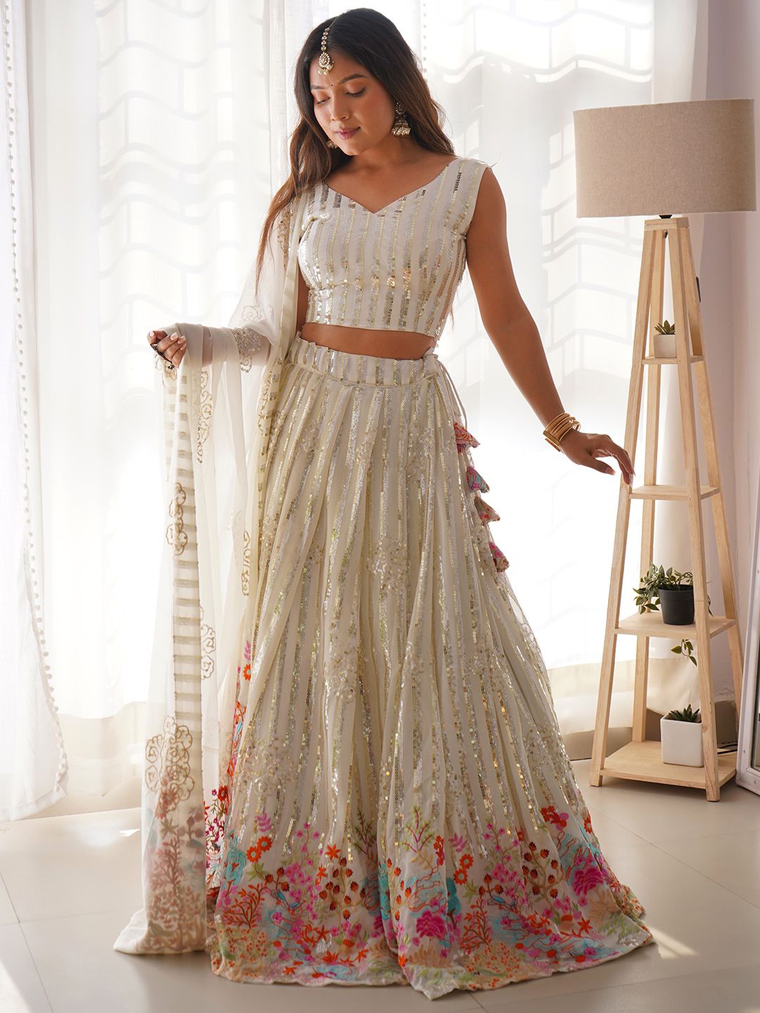 DIVASTRI Embroidered Sequinned Semi-Stitched Lehenga & Unstitched Blouse With Dupatta, White
DIVASTRI Embroidered Sequinned Semi-Stitched Lehenga & Unstitched Blouse With Dupatta, White