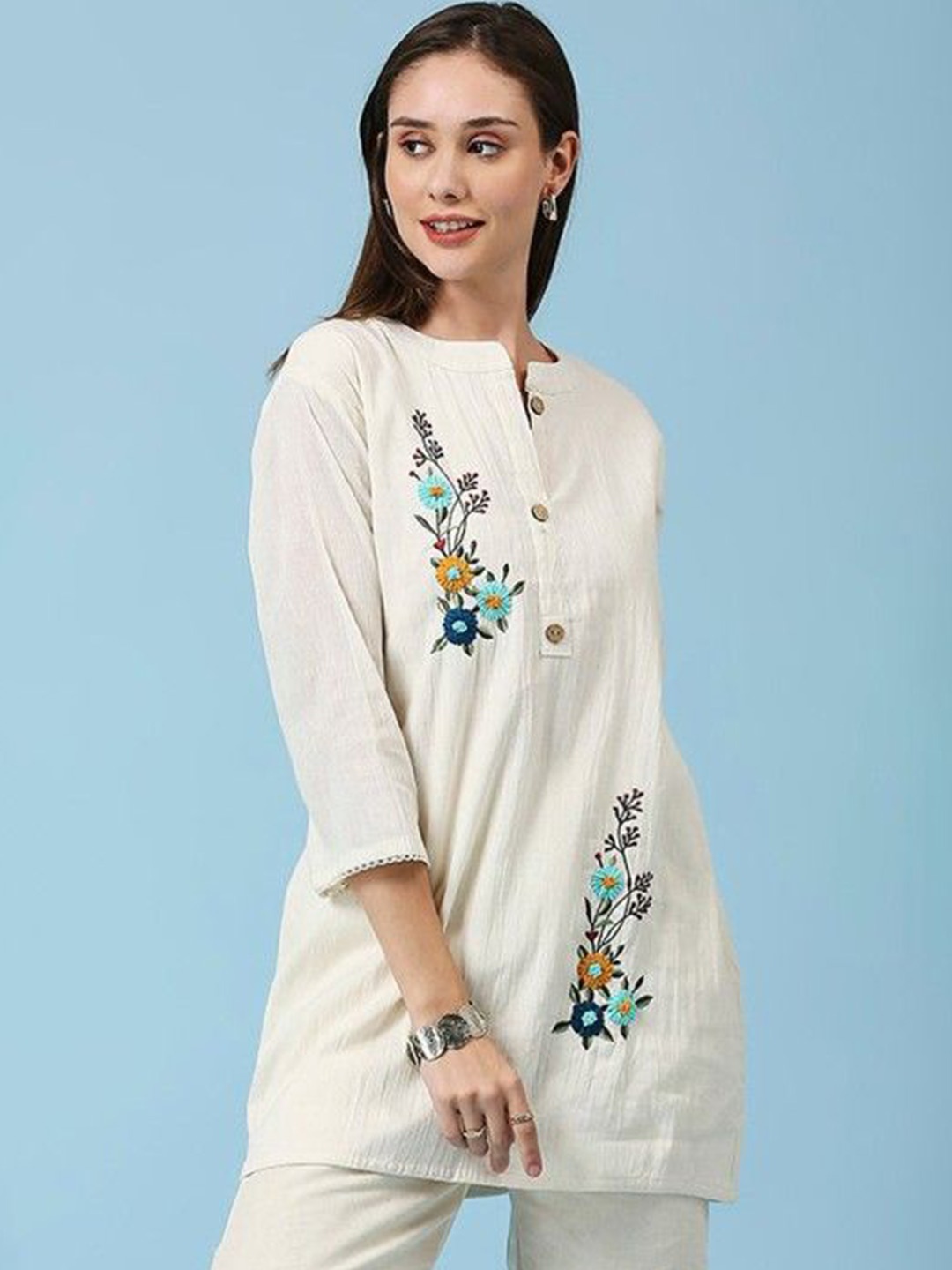 Hitarth Fashion Women Floral Embroidered Mandarin Collar Organic Cotton Tunic, Off white
Hitarth Fashion Women Floral Embroidered Mandarin Collar Organic Cotton Tunic, Off white