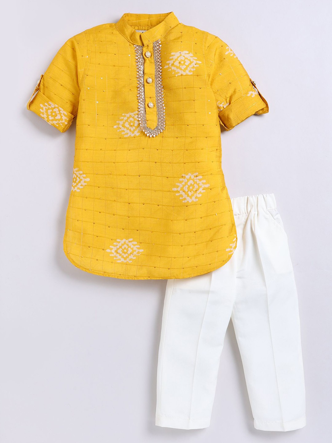 LITTLE COLLARS Boys Floral Embroidered Regular Sequinned Kurta with Trousers, Yellow
LITTLE COLLARS Boys Floral Embroidered Regular Sequinned Kurta with Trousers, Yellow