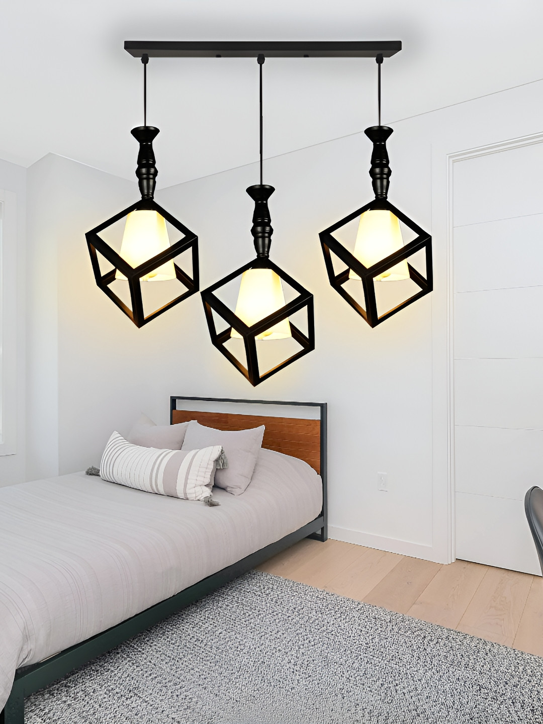 GAUVIK Black Glass Ceiling Lamp
GAUVIK Black Glass Ceiling Lamp