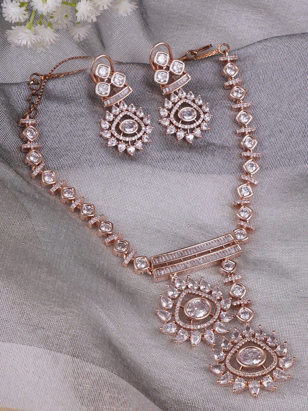 Adwitiya Collection Rose Gold-Plated American Diamond & Kundan Studded Jewellery Set
Adwitiya Collection Rose Gold-Plated American Diamond & Kundan Studded Jewellery Set
