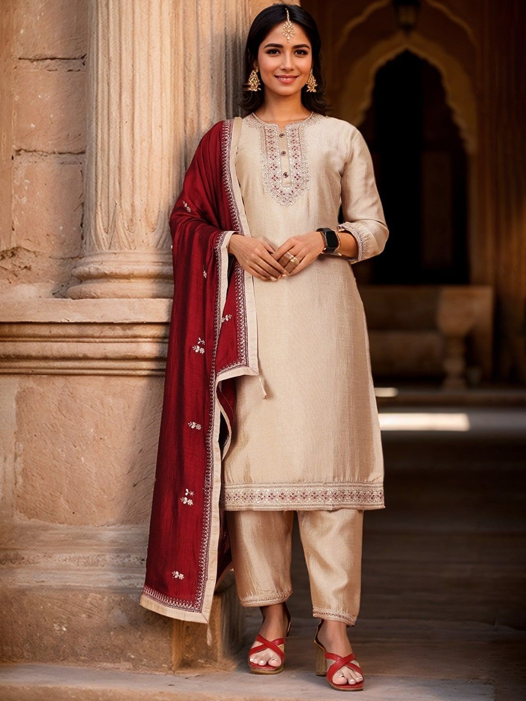Sitanjali Women Ethnic Motifs Yoke Design Regular Thread Work Pure Silk Kurta with Trousers & With Dupatta, Cream
Sitanjali Women Ethnic Motifs Yoke Design Regular Thread Work Pure Silk Kurta with Trousers & With Dupatta, Cream