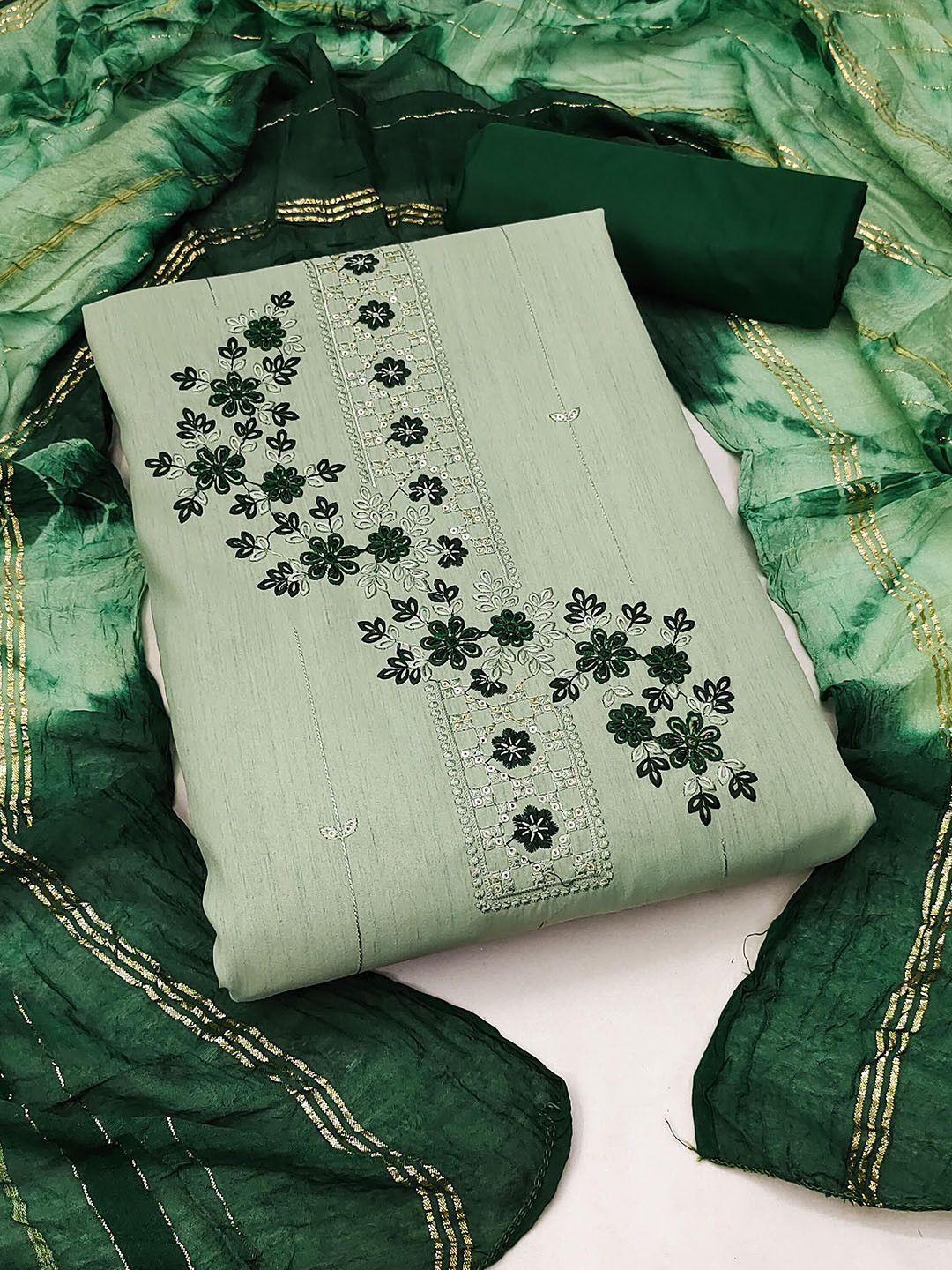 SHADOW & SAINING Embroidered Unstitched Dress Material, Green
SHADOW & SAINING Embroidered Unstitched Dress Material, Green