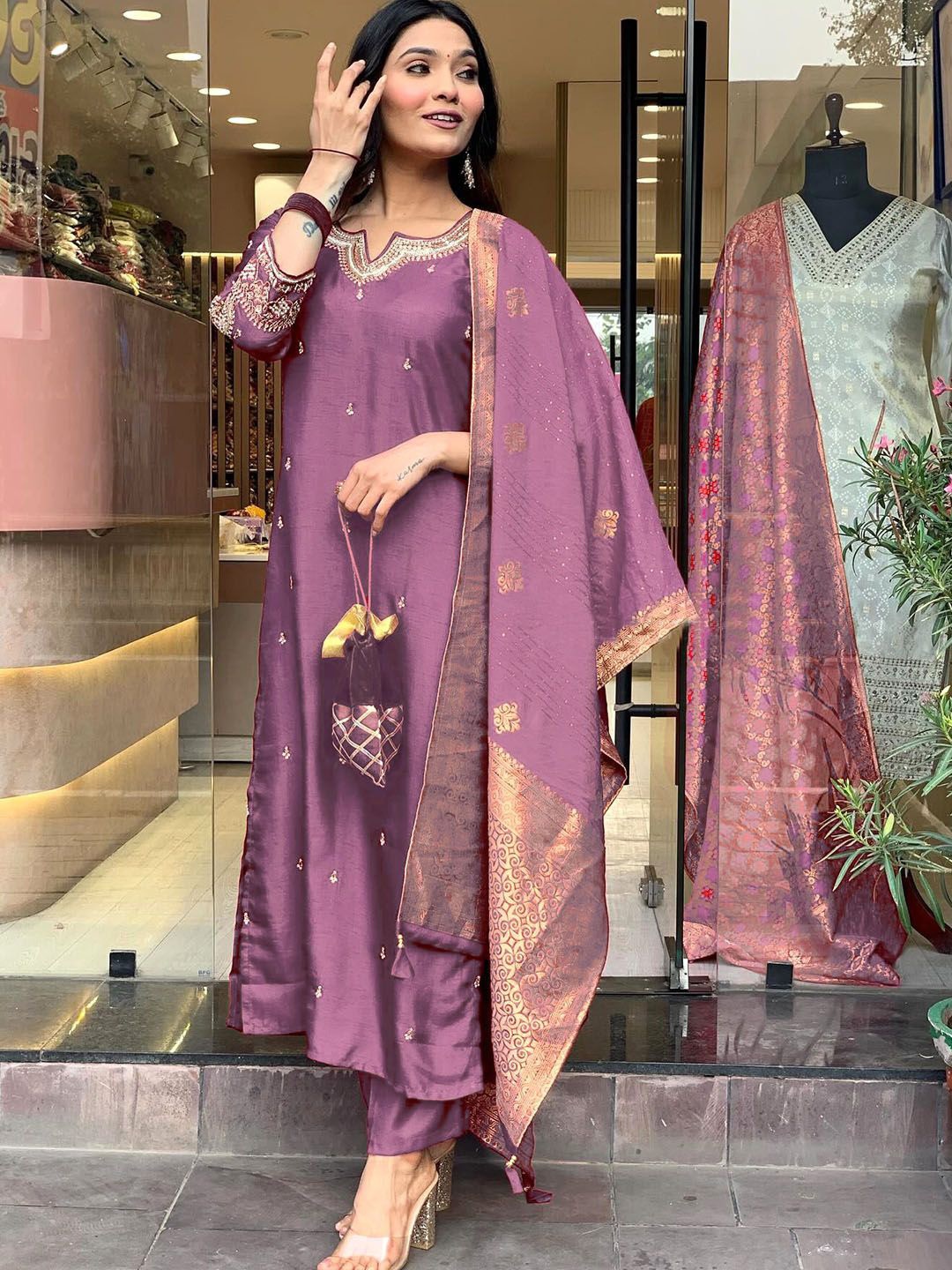 Amrutam Fab Women Embroidered Regular Sequinned Kurta with Trousers & With Dupatta, Rose gold
Amrutam Fab Women Embroidered Regular Sequinned Kurta with Trousers & With Dupatta, Rose gold