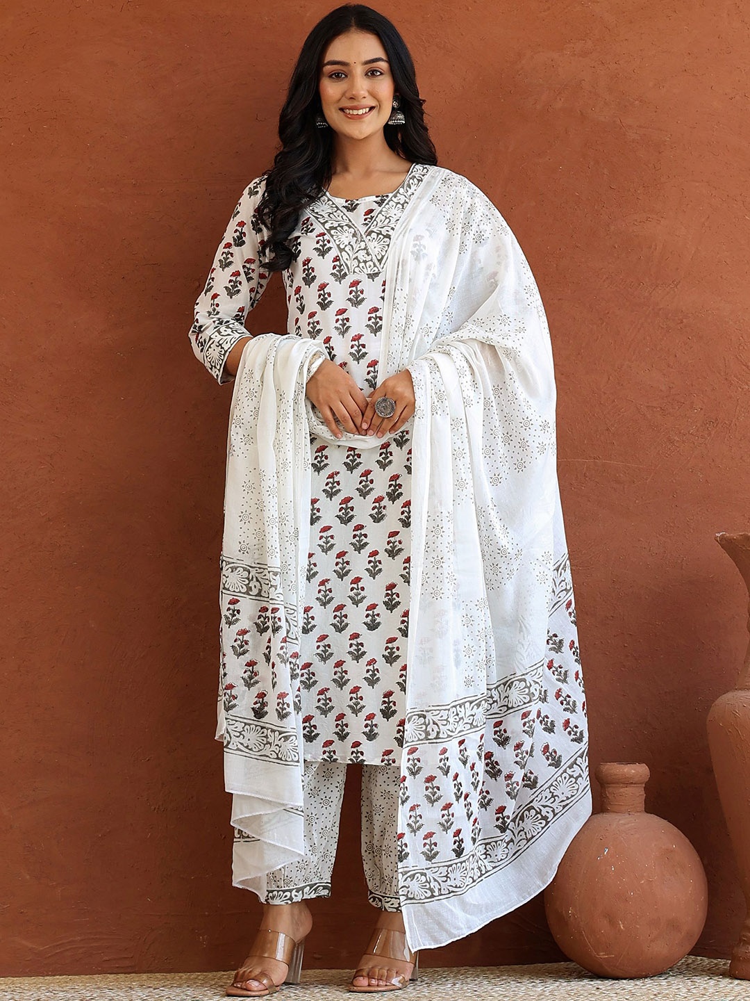GMI Women Floral Printed Regular Pure Cotton Kurta with Salwar & With Dupatta, Maroon
GMI Women Floral Printed Regular Pure Cotton Kurta with Salwar & With Dupatta, Maroon