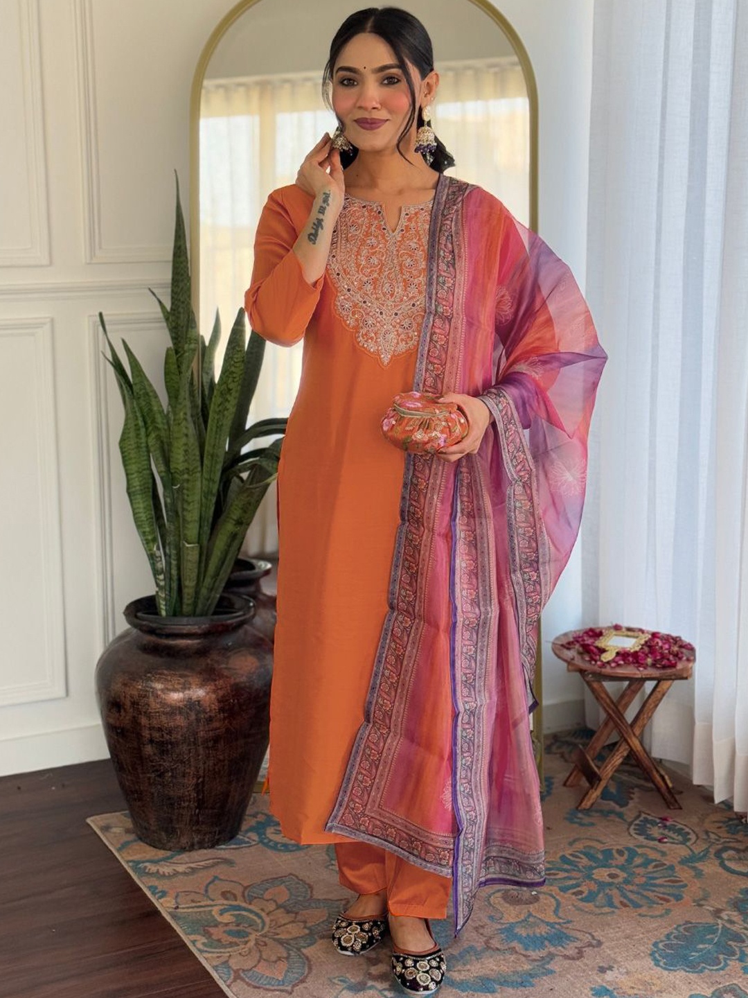 KALINI Women Floral Yoke Design Regular Thread Work Kurta with Trousers & With Dupatta, Orange
KALINI Women Floral Yoke Design Regular Thread Work Kurta with Trousers & With Dupatta, Orange