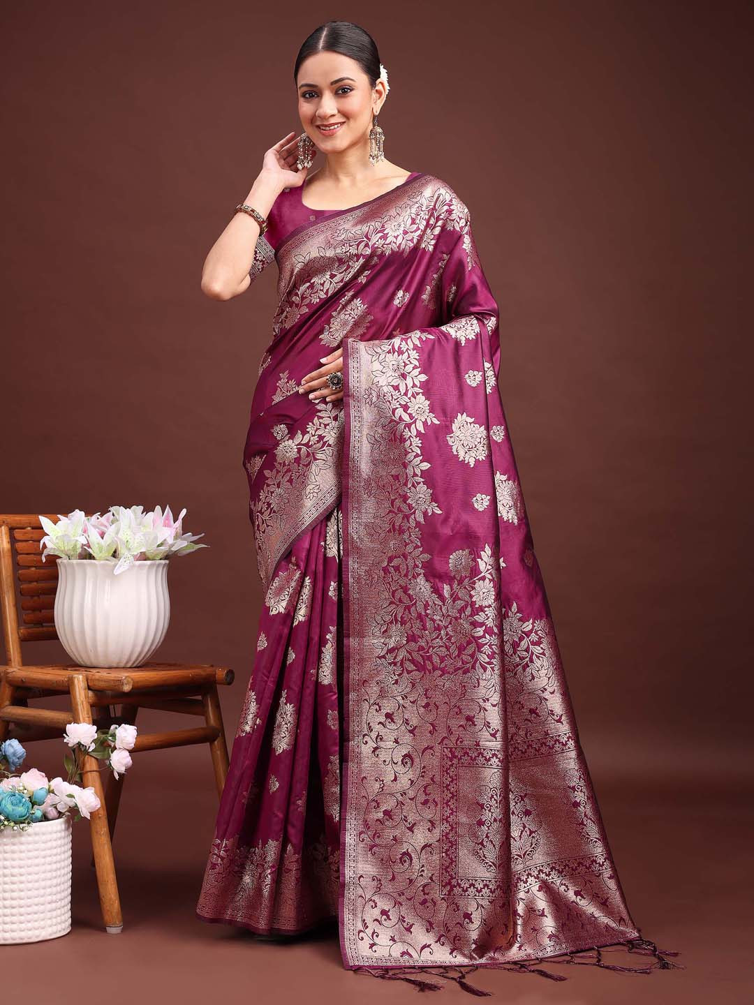 DIVASTRI Woven Design Zari Banarasi Saree, Purple
DIVASTRI Woven Design Zari Banarasi Saree, Purple