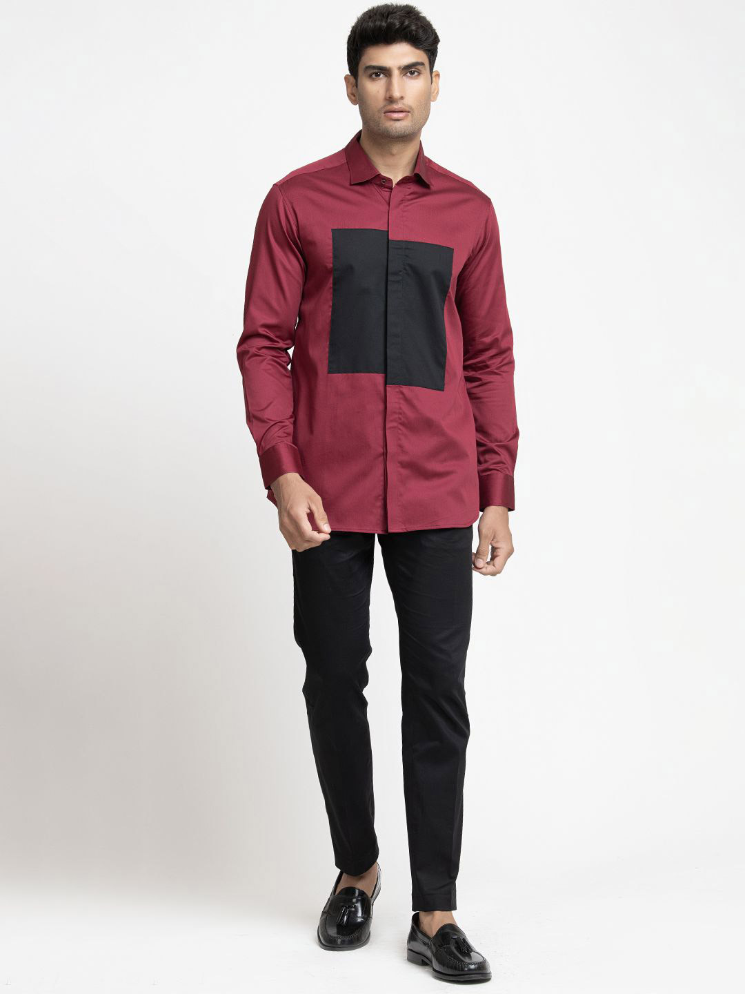HILO DESIGN Men Colourblocked Spread Collar Casual Shirt, Red
HILO DESIGN Men Colourblocked Spread Collar Casual Shirt, Red