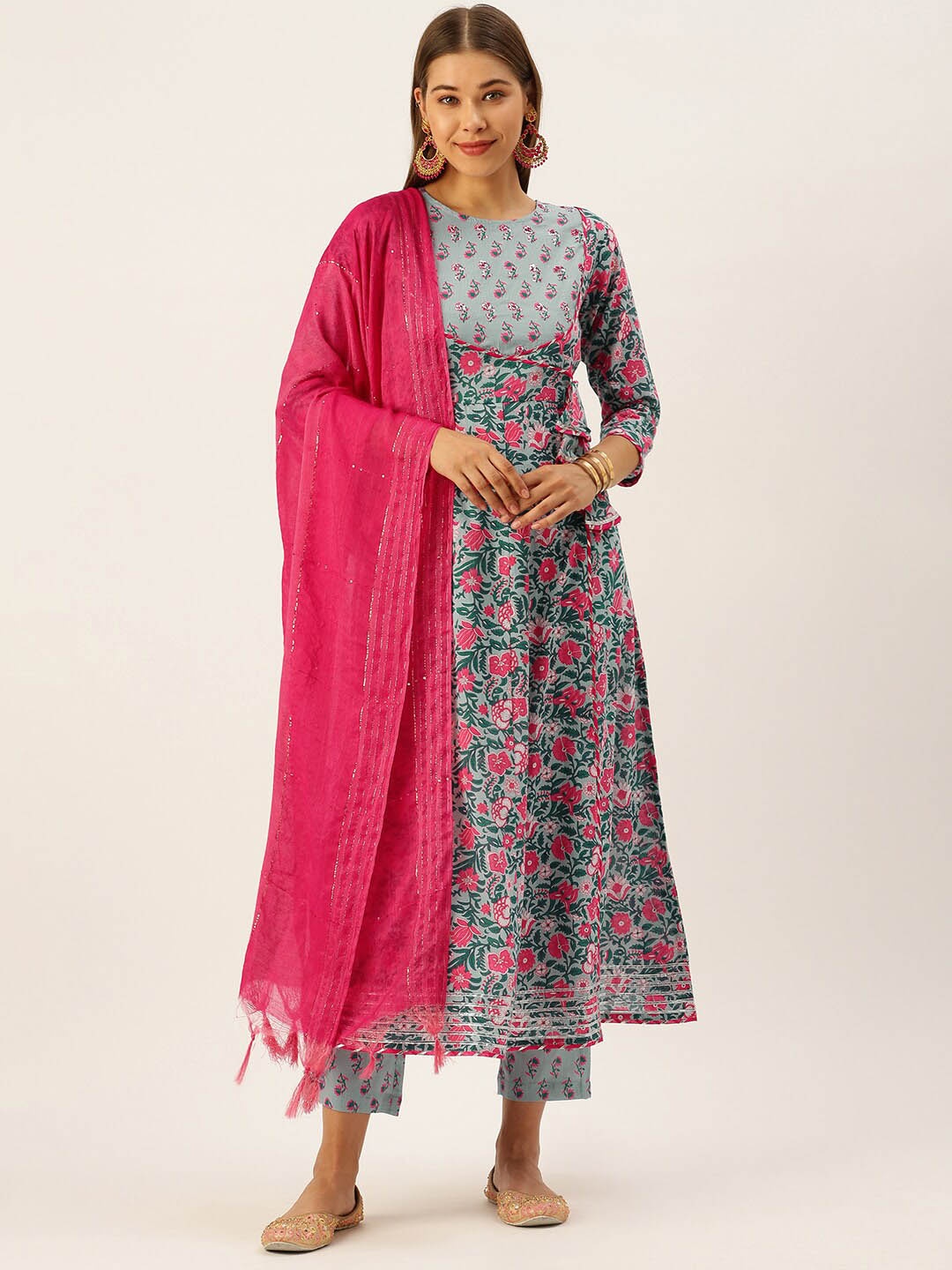 HERE&NOW Women Pink Floral Printed Panelled Pure Cotton Kurta with Trousers & With Dupatta
HERE&NOW Women Pink Floral Printed Panelled Pure Cotton Kurta with Trousers & With Dupatta