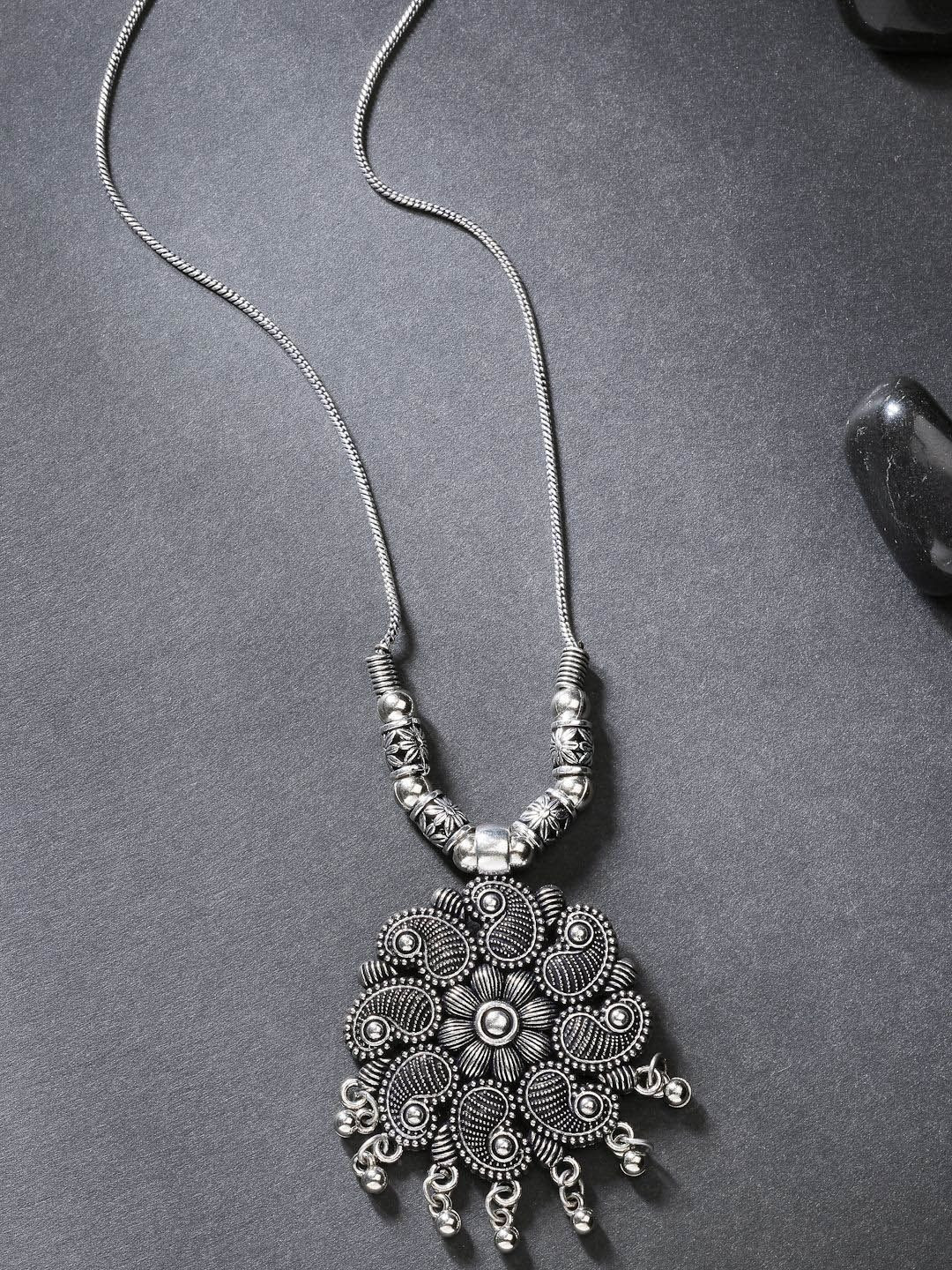 Anouk German Silver Silver-Plated Necklace
Anouk German Silver Silver-Plated Necklace